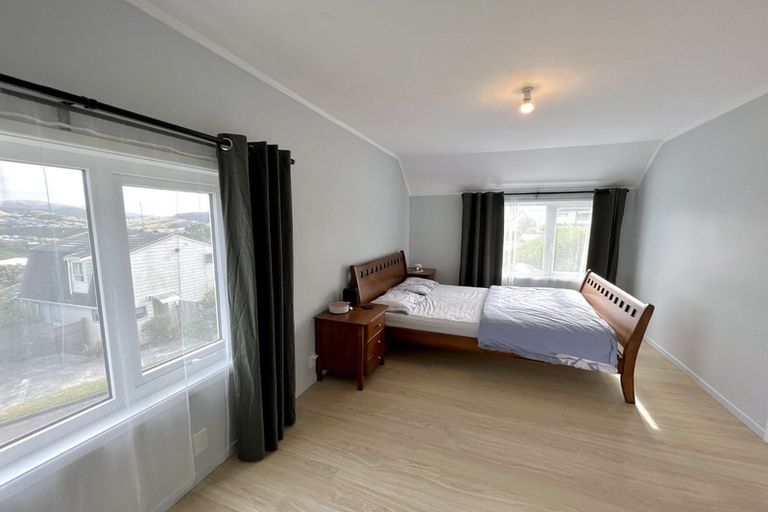 Photo of property in 5 Cambrian Street, Churton Park, Wellington, 6037