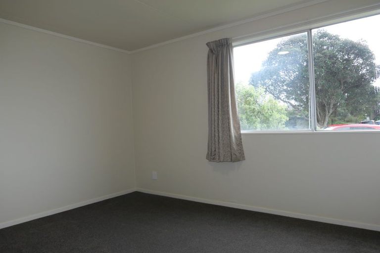 Photo of property in 17 Sunshine Avenue, Paraparaumu, 5032