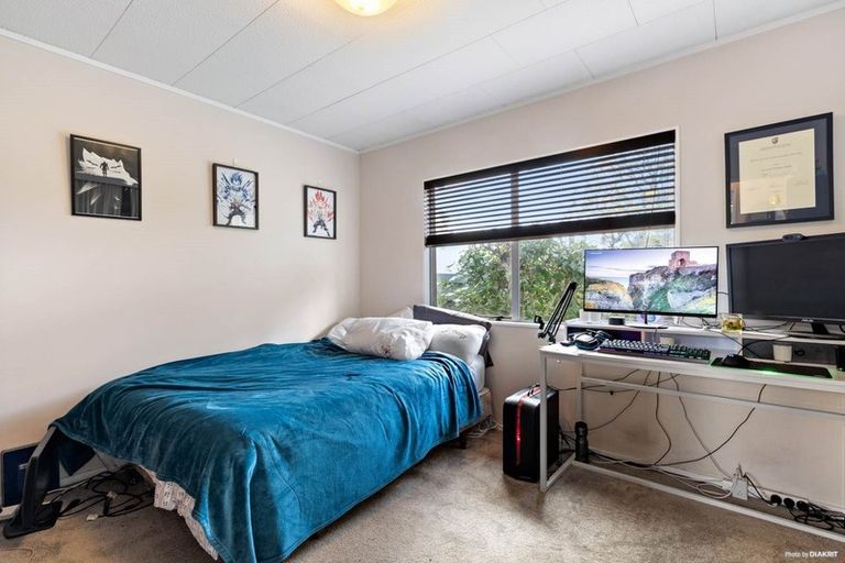 Photo of property in 2/20 Northcote Road, Takapuna, Auckland, 0622