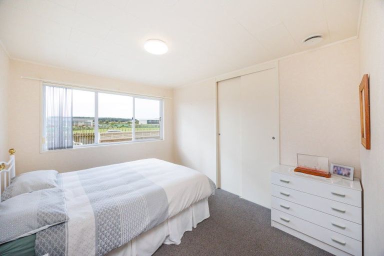 Photo of property in 20 Thomas Place, Foxton Beach, Foxton, 4815