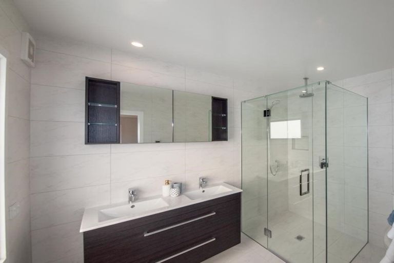 Photo of property in 16 Rochdale Drive, Churton Park, Wellington, 6037