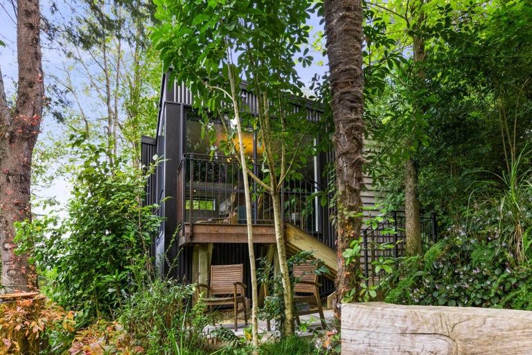 Photo of property in 8 Ormond Road, Hospital Hill, Napier, 4110