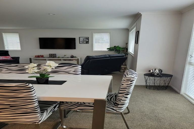 Photo of property in 3 Sandspit Way, Papamoa Beach, Papamoa, 3118