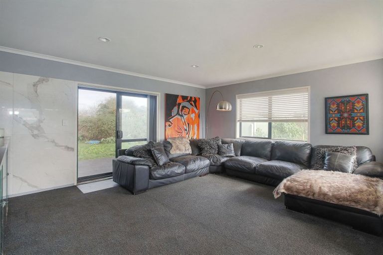 Photo of property in 27a Royal Doulton Drive, Pukekohe, 2677