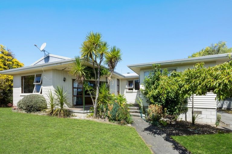 Photo of property in 5 Phillips Place, Havelock North, 4130