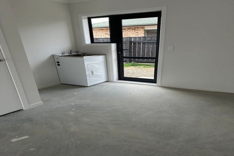 Photo of property in 128a Weraroa Road, Levin, 5510
