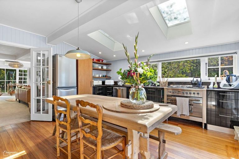 Photo of property in 19 Kempton Street, Greytown, 5712