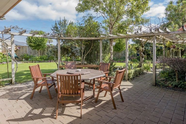 Photo of property in 10 Gimblett Court, Levin, 5510