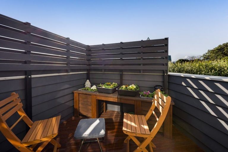 Photo of property in 22 Halse Place, Opunake, 4616