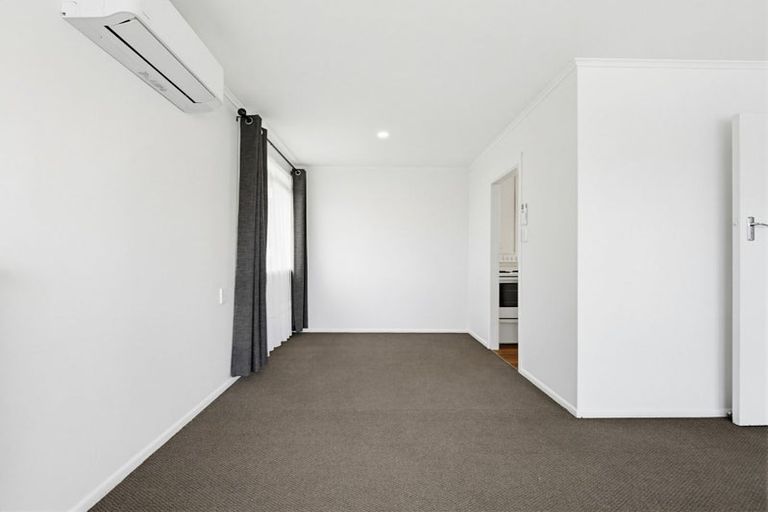 Photo of property in 8 Kahu Street, Utuhina, Rotorua, 3015
