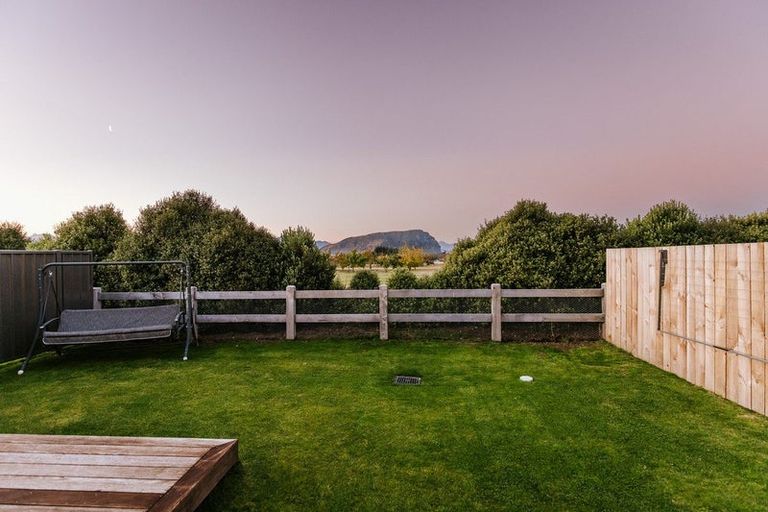 Photo of property in 30 Burbank Road, Wanaka, 9382