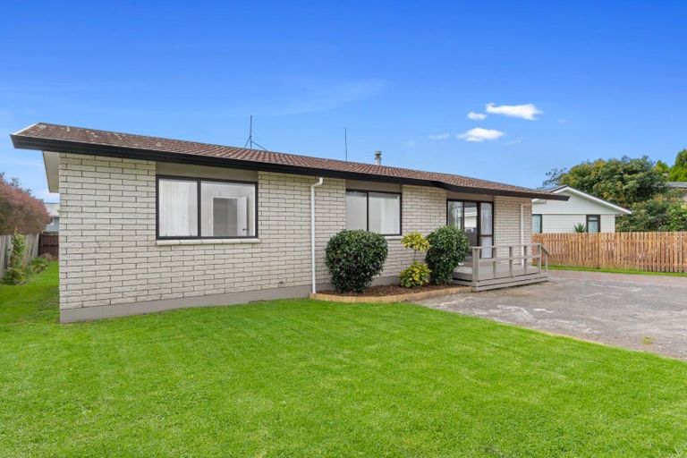 Photo of property in 27 Macloughlin Drive, Te Puke, 3119