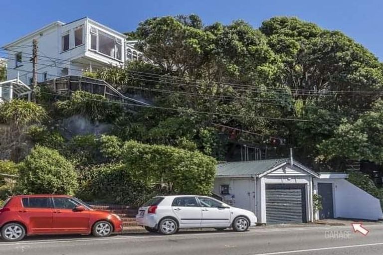 Photo of property in 36 Evans Bay Parade, Roseneath, Wellington, 6021