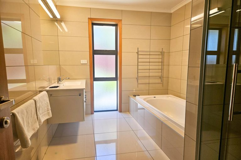 Photo of property in 2 Walter Black Place, Lake Tekapo, 7999