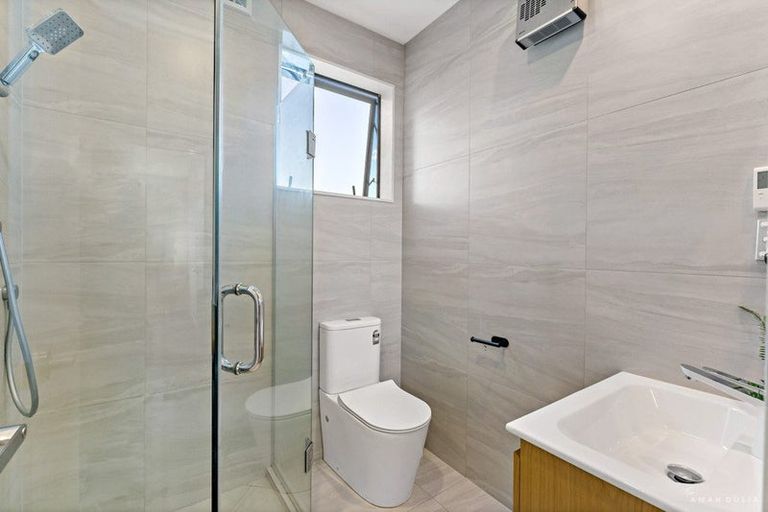 Photo of property in 12a Crows Road, Swanson, Auckland, 0614