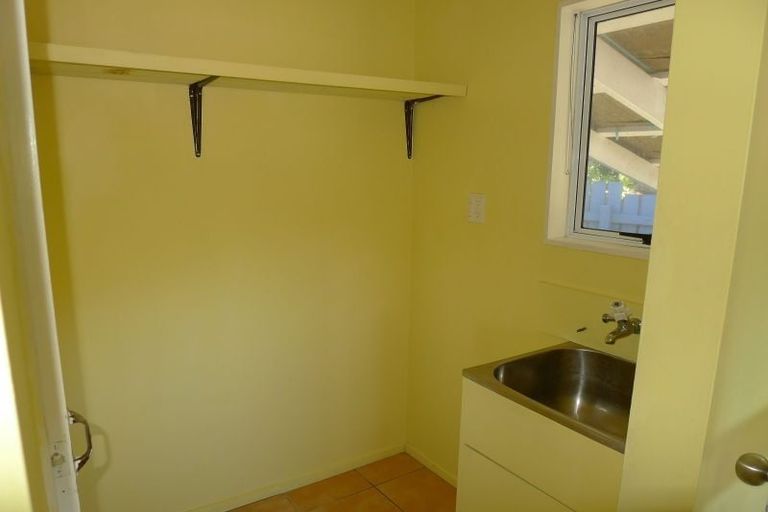 Photo of property in 2 Winara Avenue, Waikanae, 5036