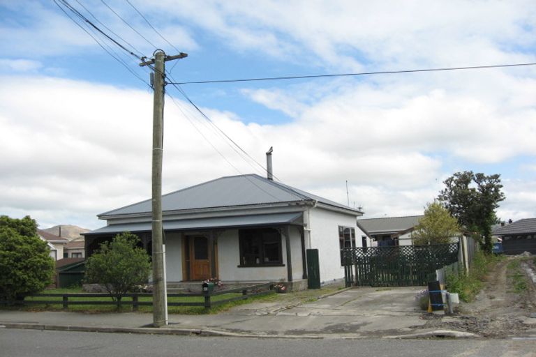 Photo of property in 42 Matlock Street, Woolston, Christchurch, 8062