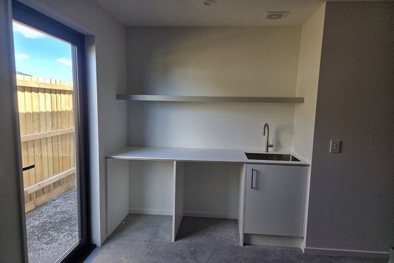Photo of property in 25 John Gibb Street, Belfast, 8051
