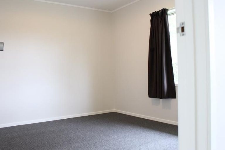 Photo of property in 7/38 Edmonton Road, Henderson, Auckland, 0612