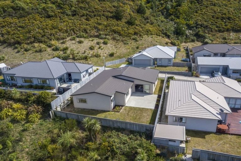 Photo of property in 79 Staithes Drive North, Whitby, Porirua, 5024