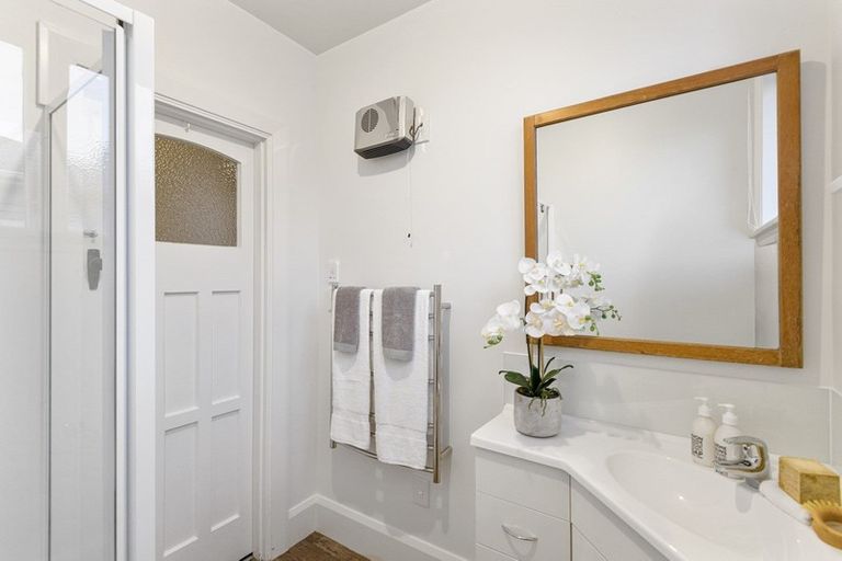 Photo of property in 118 Forfar Street, St Albans, Christchurch, 8014