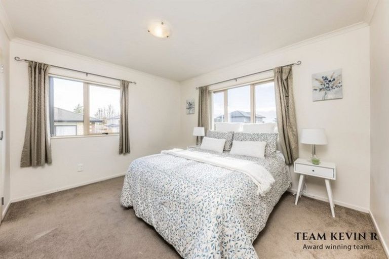 Photo of property in 3 Kirikiri Drive, Papakura, 2110