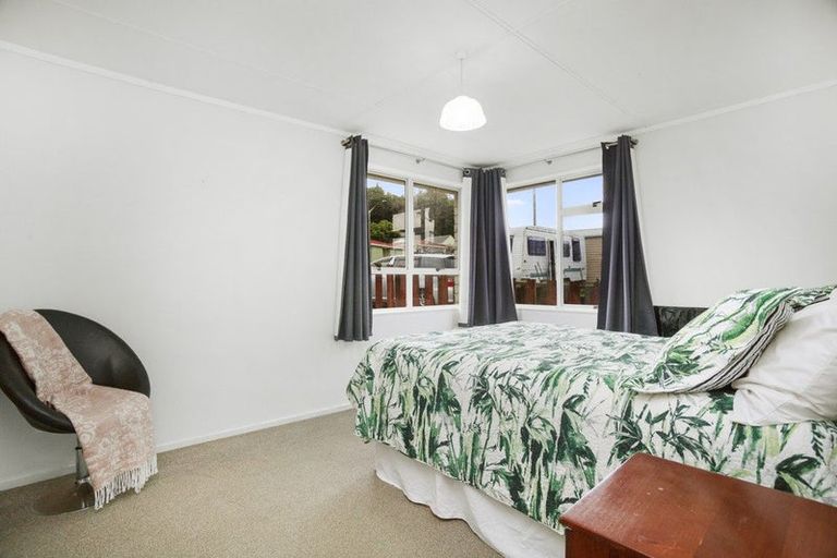 Photo of property in 90 Jamaica Drive, Grenada North, Wellington, 5028