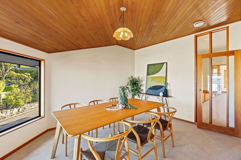 Photo of property in 10 Luxton Place, Mount Pleasant, Christchurch, 8081