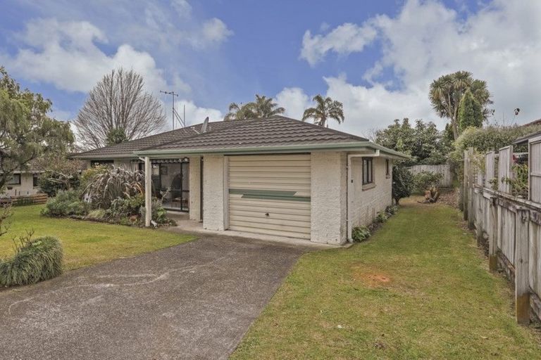 Photo of property in 2 Moehau Street, Te Puke, 3119