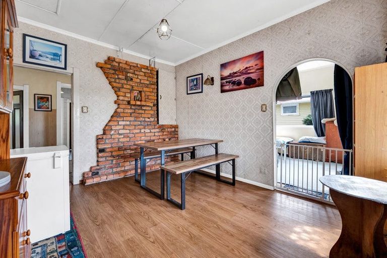 Photo of property in 288 South Road, Hawera, 4610