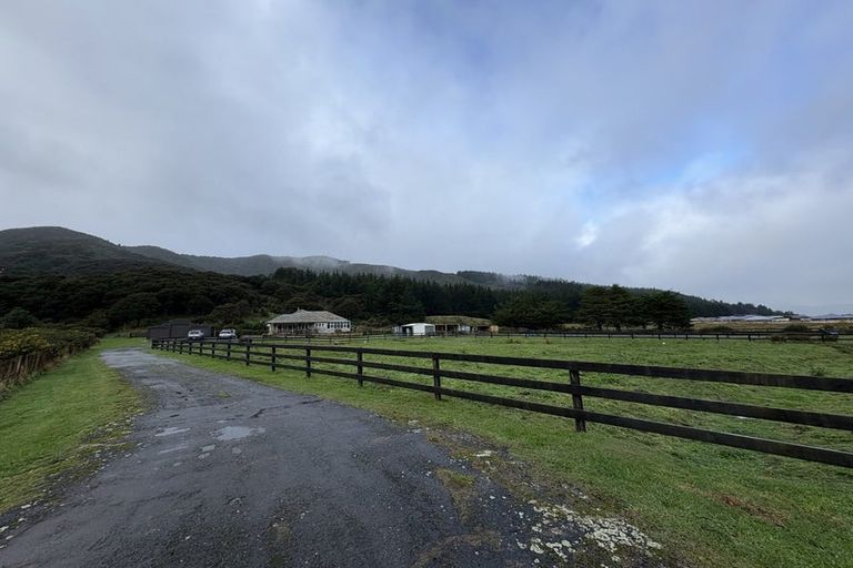 Photo of property in 112 Upper Fitzherbert Road, Wainuiomata, 5373