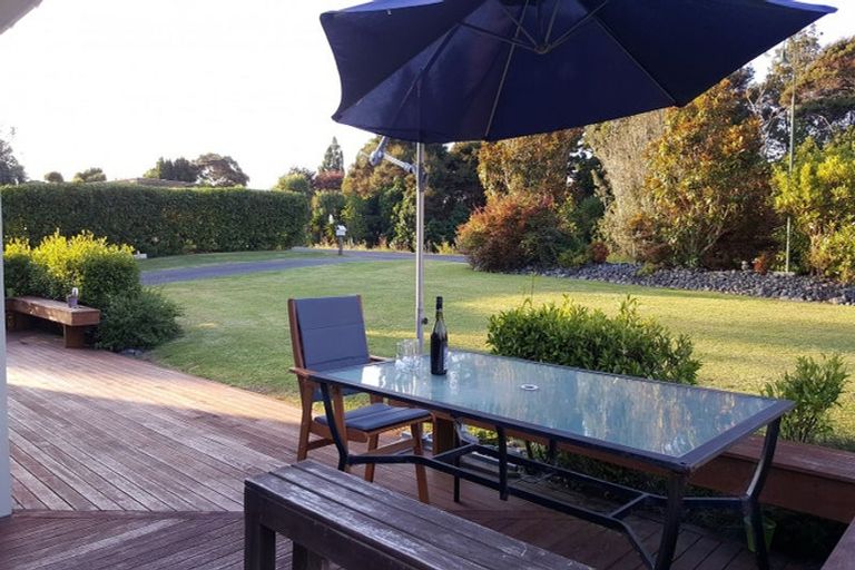 Photo of property in 3 Hobson Heights Road, Lucas Heights, Auckland, 0632