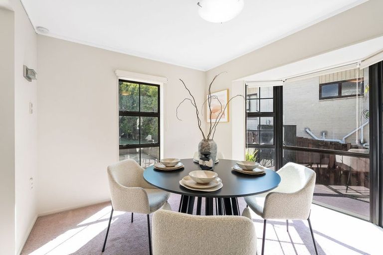 Photo of property in 2/97 Matipo Road, Mairangi Bay, Auckland, 0630