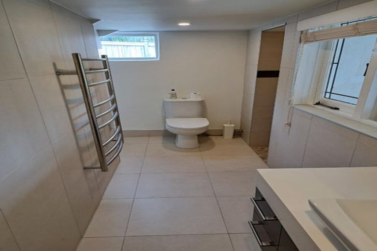 Photo of property in 203 Godley Road, Titirangi, Auckland, 0604