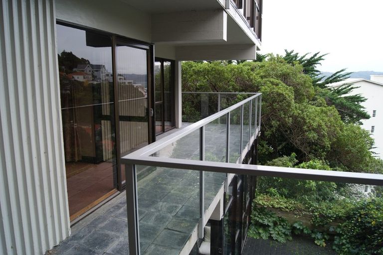 Photo of property in 9u4 Wilkinson Street, Oriental Bay, Wellington, 6011