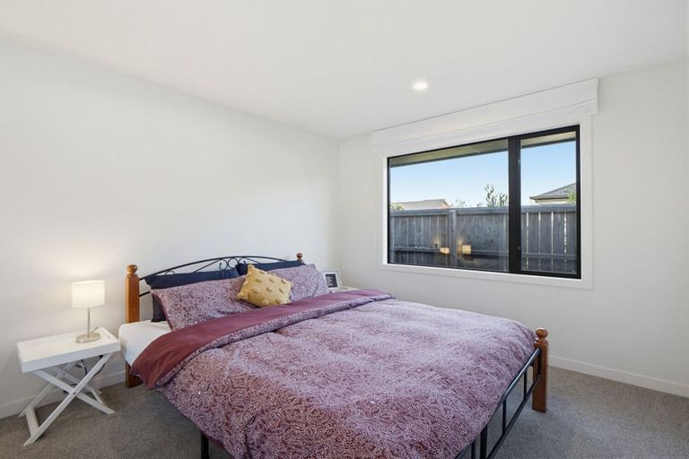 Photo of property in 11 Crete Road, Rangiora, 7400