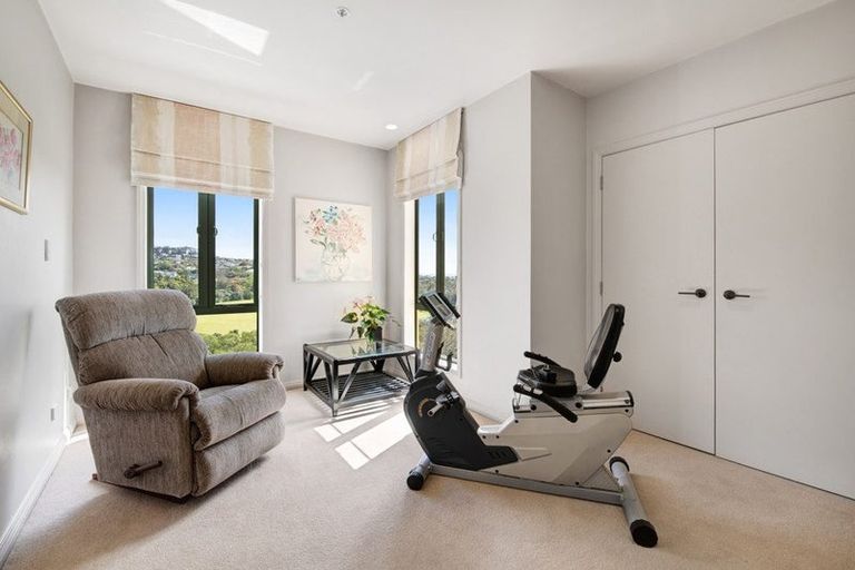 Photo of property in 21 Waterside Crescent, Gulf Harbour, Whangaparaoa, 0930