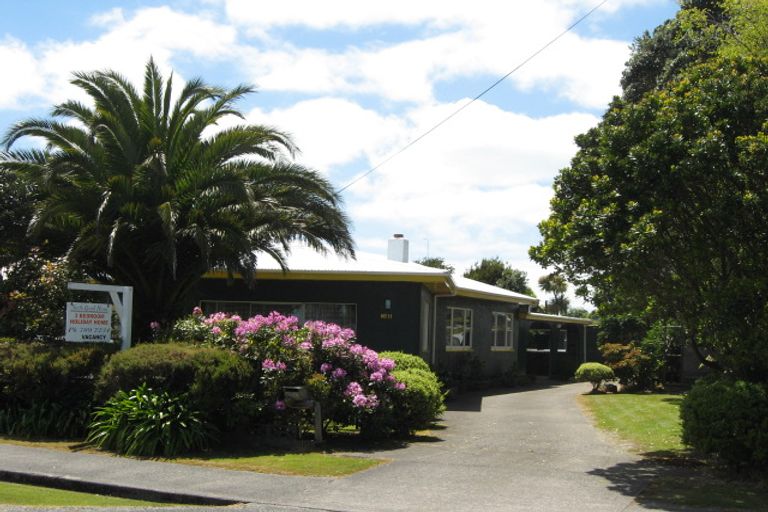 Photo of property in 11 Peel Street, Westport, 7825