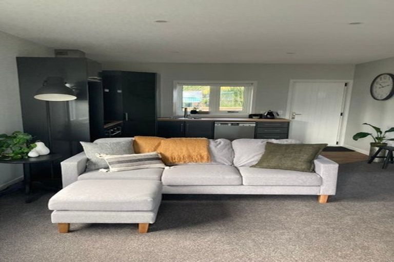 Photo of property in 8a Cuba Street, Takaro, Palmerston North, 4412