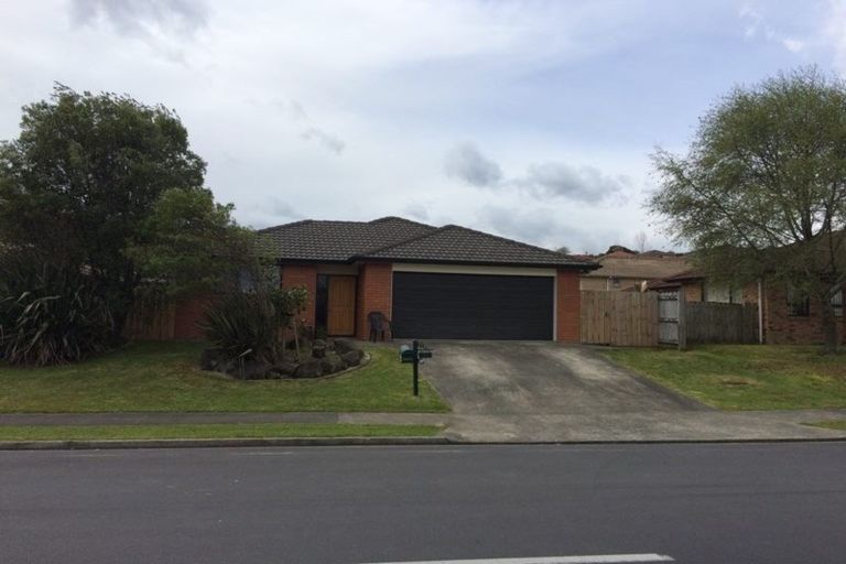 Photo of property in 178 Keri Vista Rise, Papakura, 2110