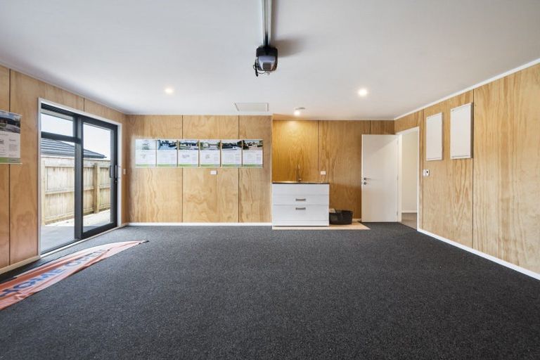 Photo of property in 17 Echo Street, 4702