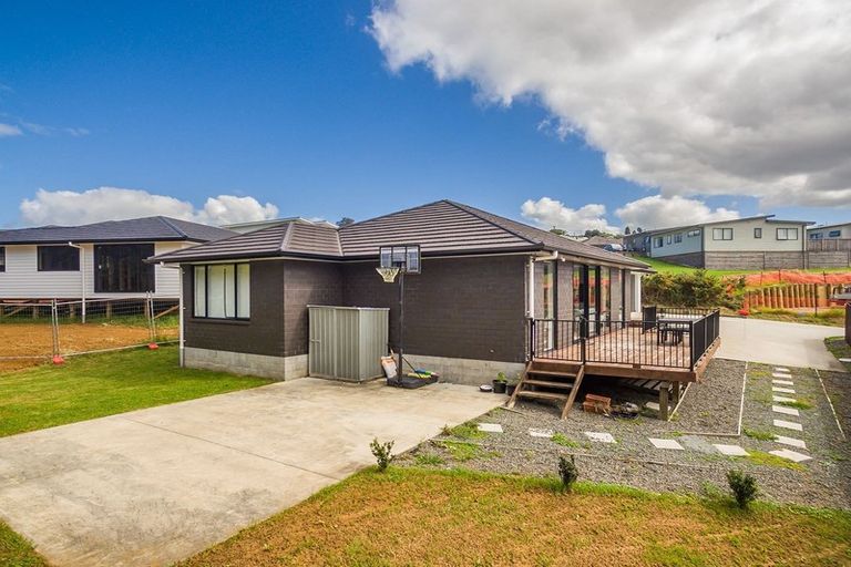 Photo of property in 11 Pinehurst Close, Te Kamo, Whangarei, 0112