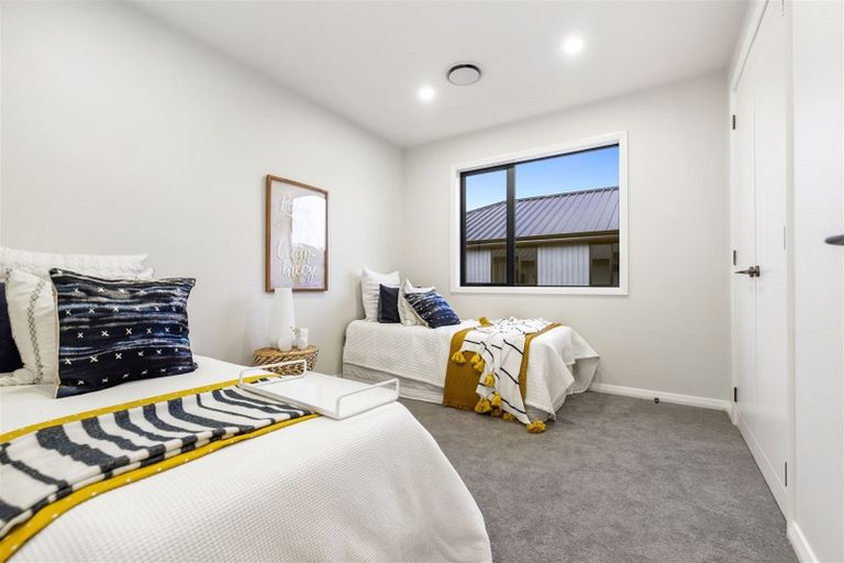 Photo of property in 64u2 Banbury Crescent, Fairfield, Hamilton, 3214