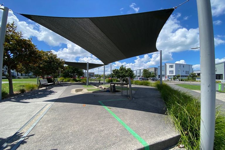 Photo of property in 1 Rangihina Road, Hobsonville, Auckland, 0616