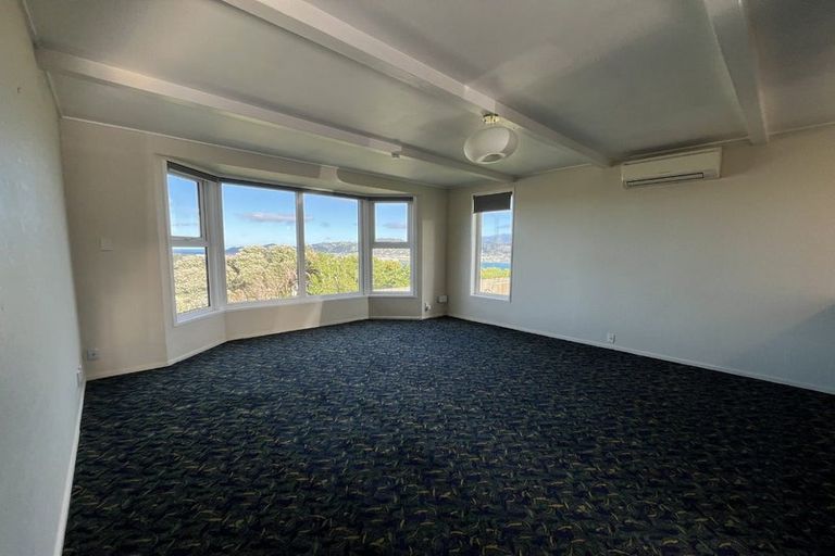 Photo of property in 38 Duchess Place, Maupuia, Wellington, 6022