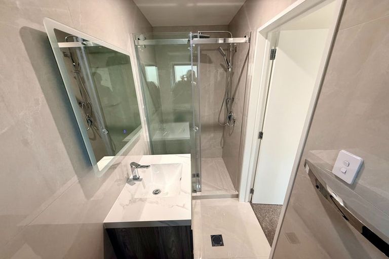 Photo of property in 48 Evans Road, Weymouth, Auckland, 2103