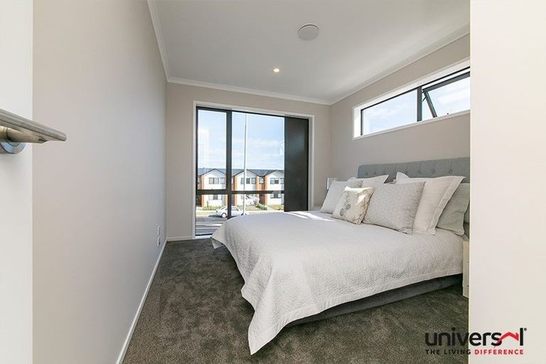 Photo of property in 479 Hobsonville Road, Hobsonville, Auckland, 0616