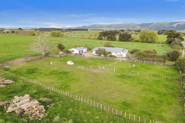Photo of property in 90 Tane Road, Tokomaru, Palmerston North, 4474