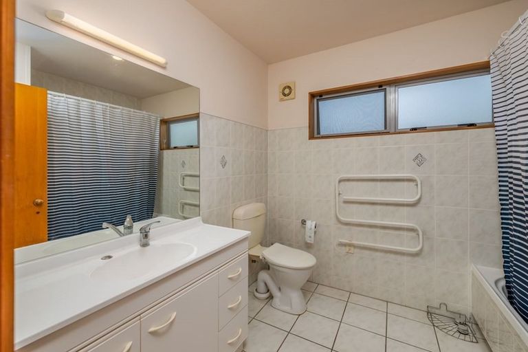 Photo of property in 54 Cannon Drive, Kerikeri, 0230