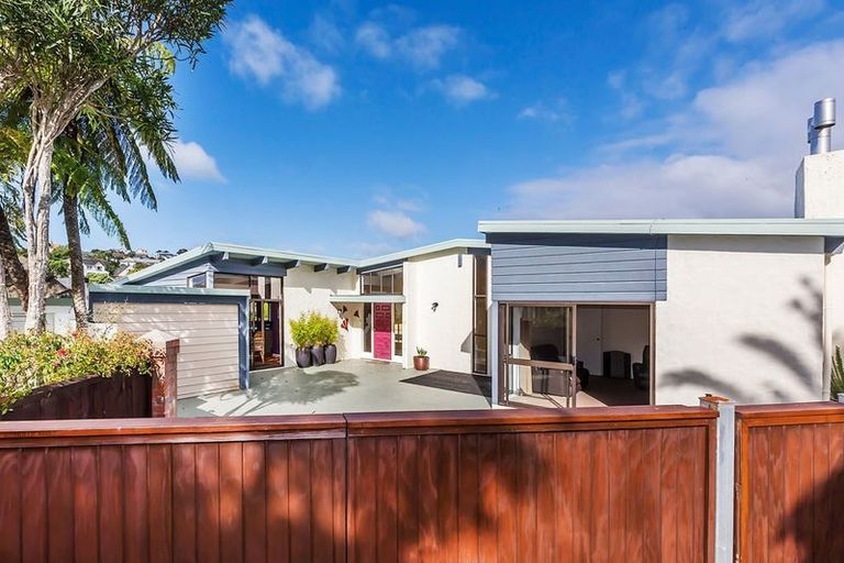 Photo of property in 33b Cockayne Road, Khandallah, Wellington, 6035
